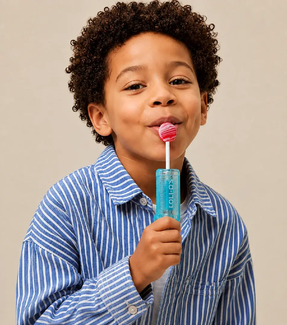 A child holding a Loli-O’s Neb Pop with a red and cream swirl lollipop.